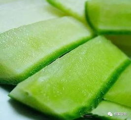 烟台苹果莱阳梨,赶不上潍县萝卜皮 张友堂